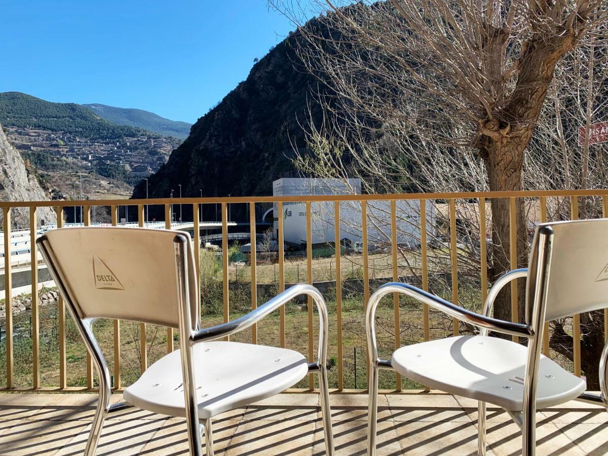 Hotel Barcelona Sant Julià de Lòria Екстериор снимка