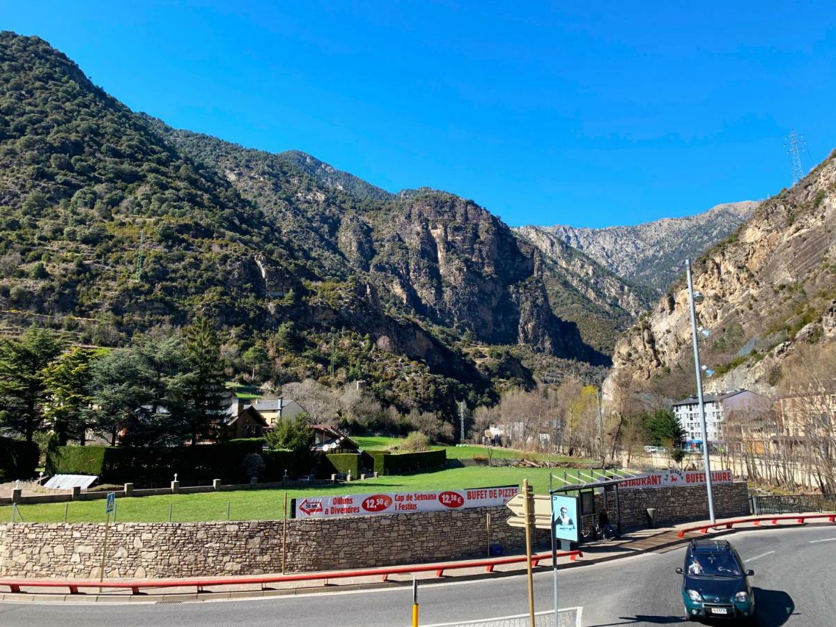 Hotel Barcelona Sant Julià de Lòria Екстериор снимка