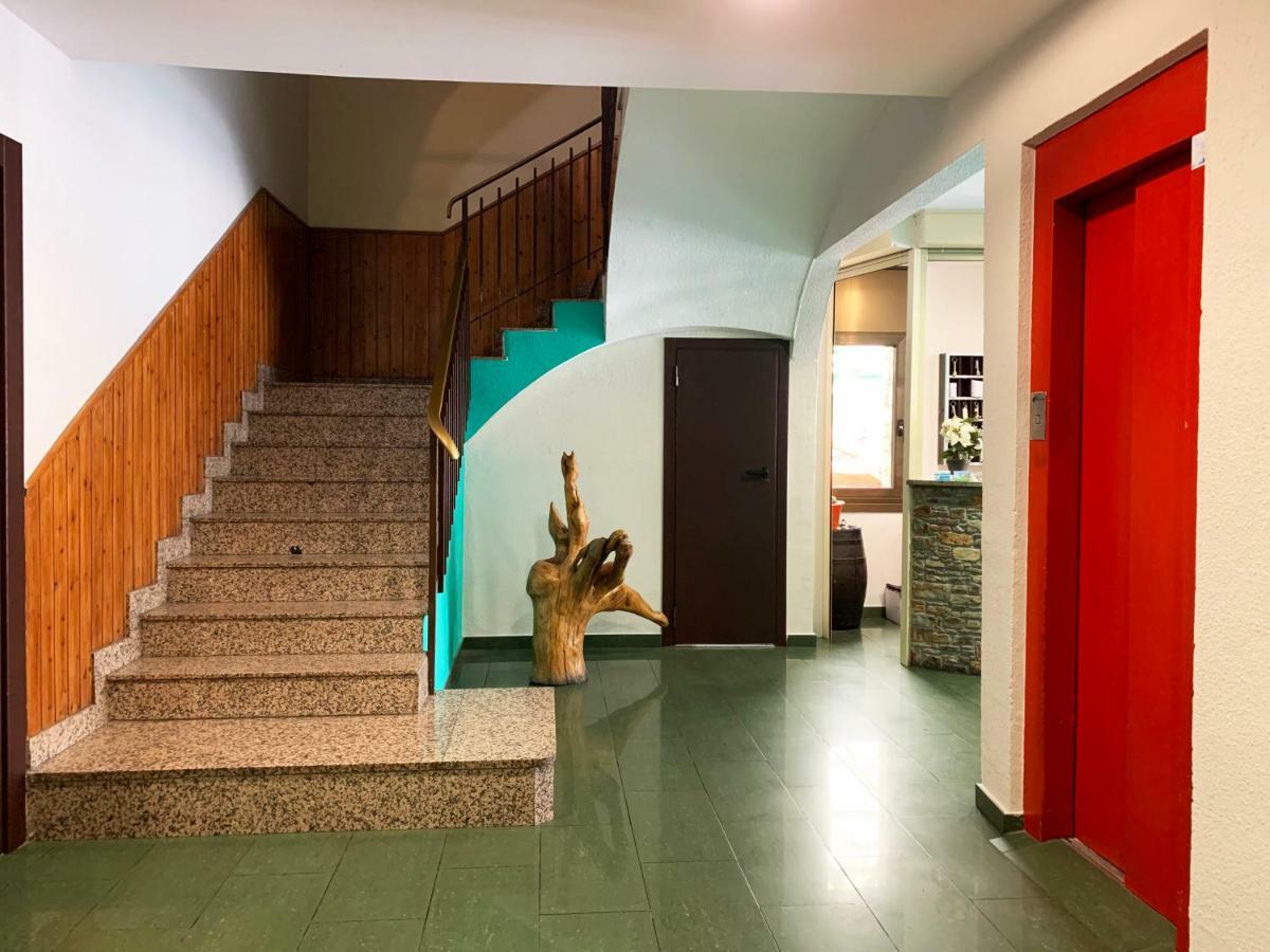 Hotel Barcelona Sant Julià de Lòria Екстериор снимка