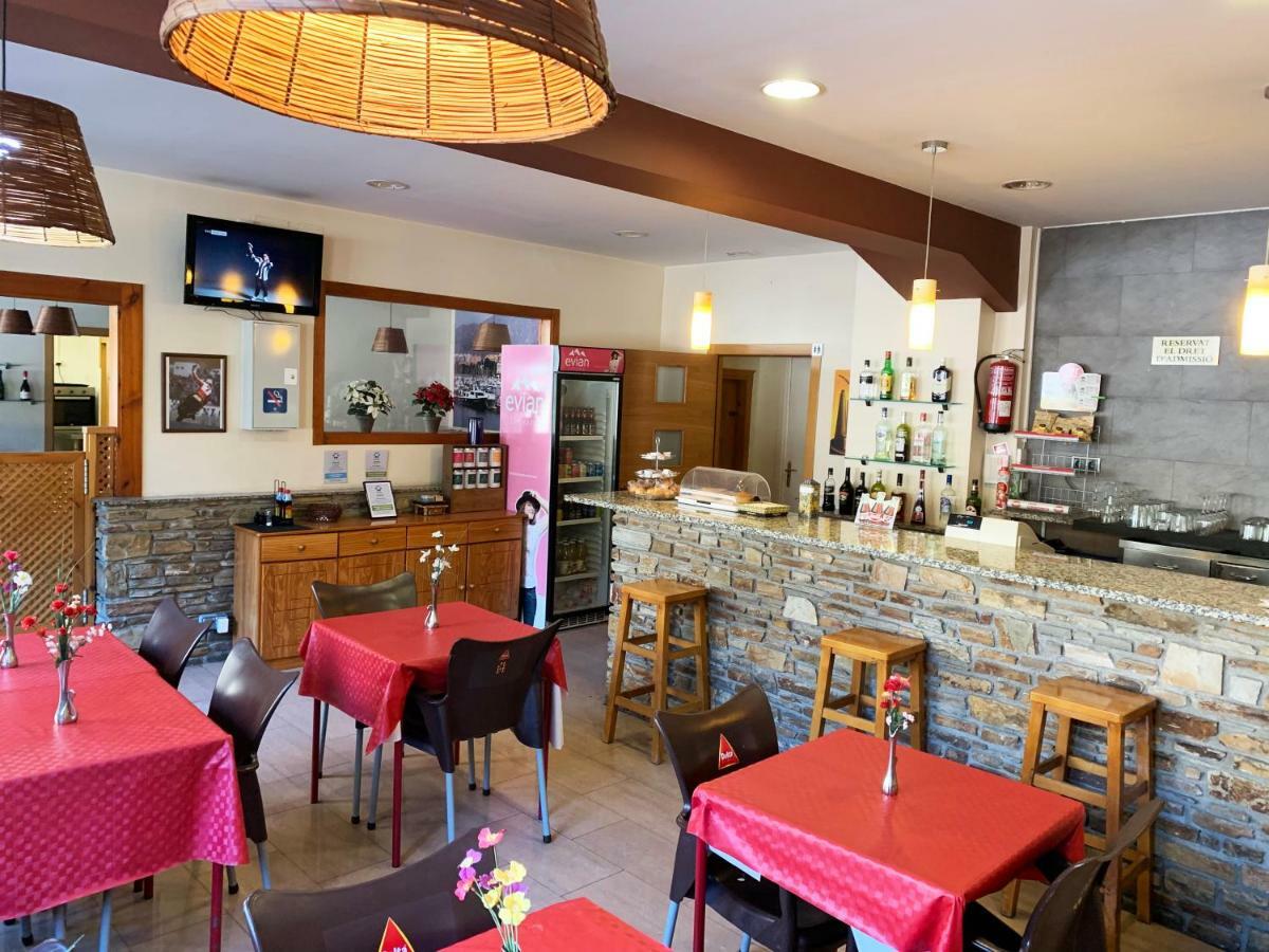 Hotel Barcelona Sant Julià de Lòria Екстериор снимка