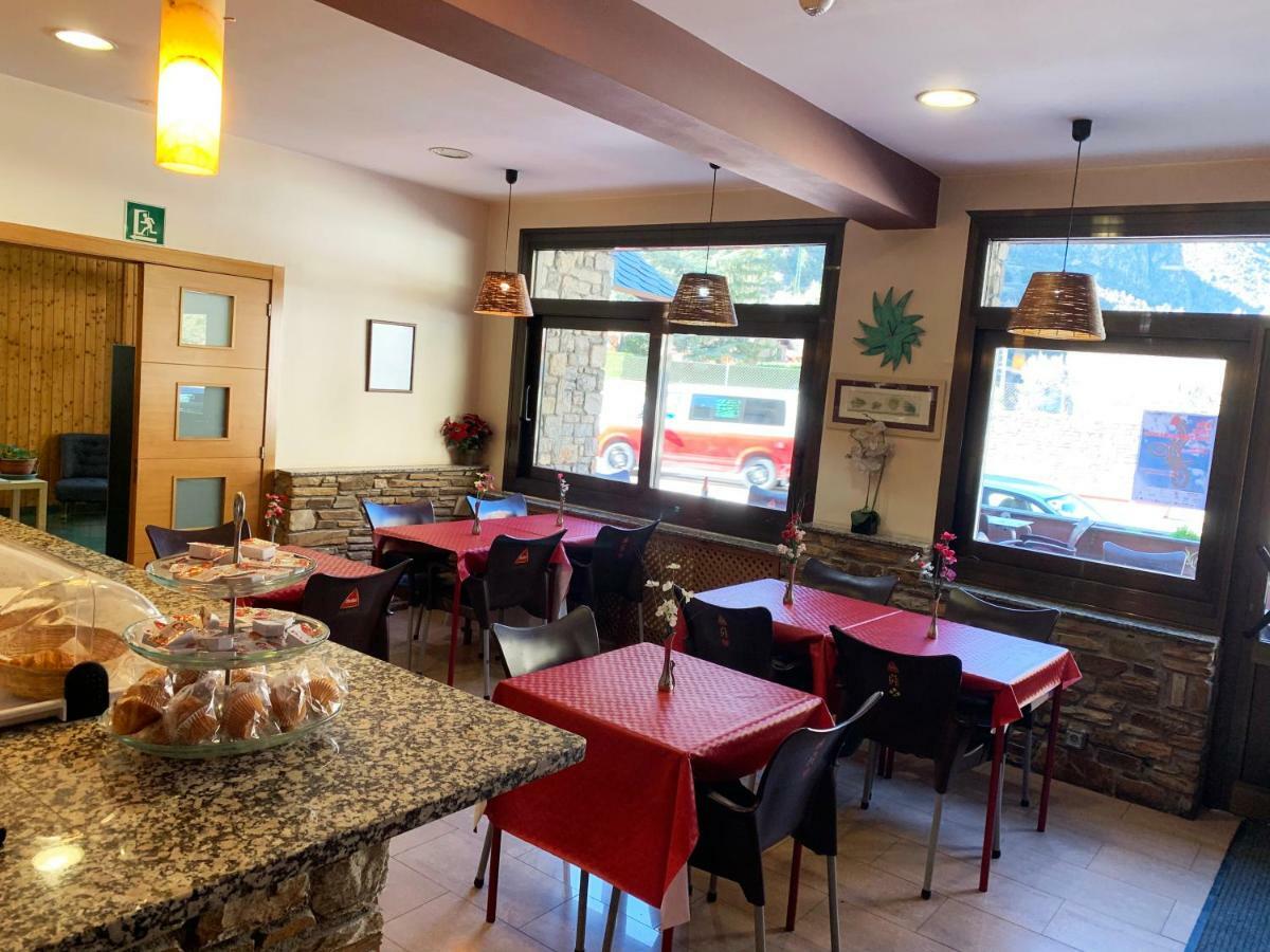 Hotel Barcelona Sant Julià de Lòria Екстериор снимка