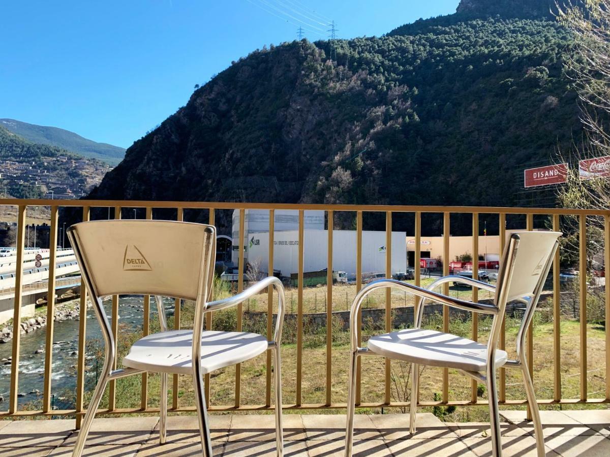 Hotel Barcelona Sant Julià de Lòria Екстериор снимка