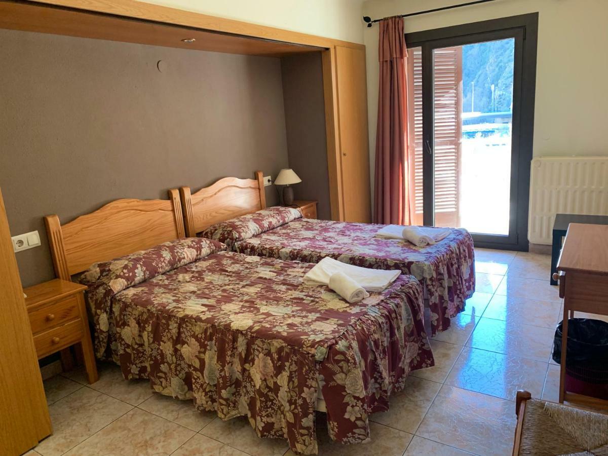 Hotel Barcelona Sant Julià de Lòria Екстериор снимка