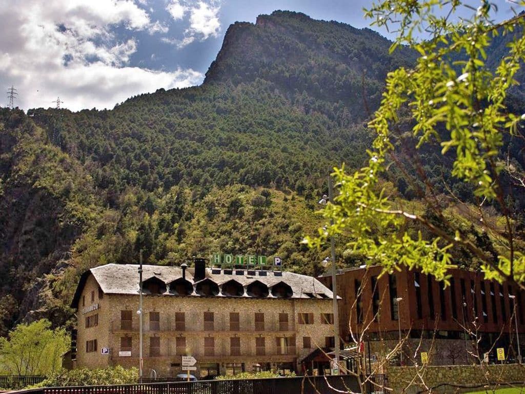 Hotel Barcelona Sant Julià de Lòria Екстериор снимка